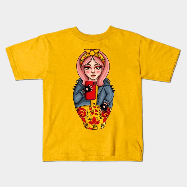 Russian doll Kids T-Shirt by Poparthaski